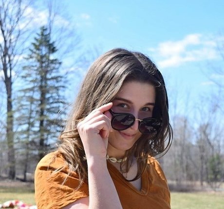 ポルノオンリーファンズ エロチック 画像