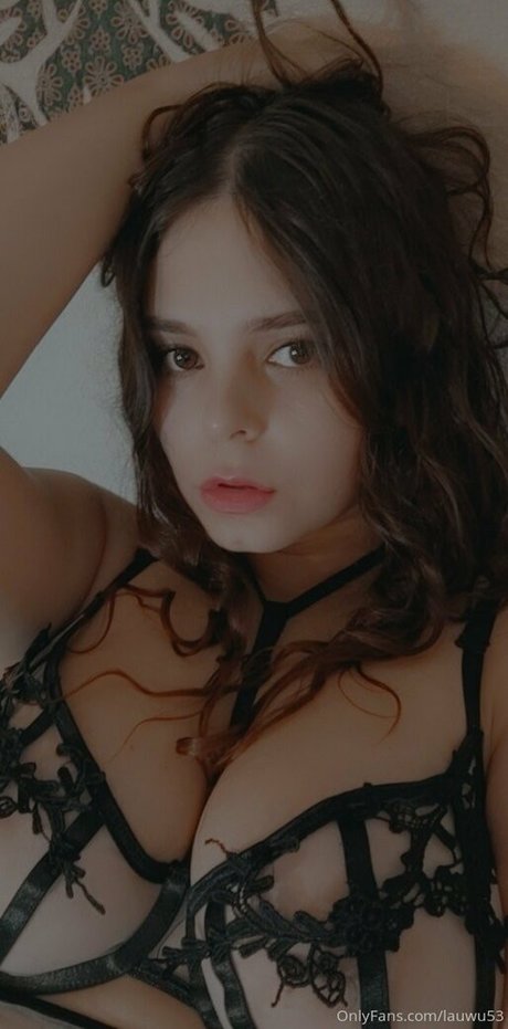 軍事オンリーファンズ ホットヌード 画像