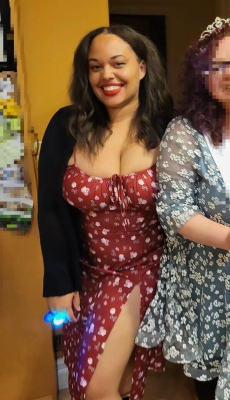 アラブの女の子オンリーファンズ HD 写真