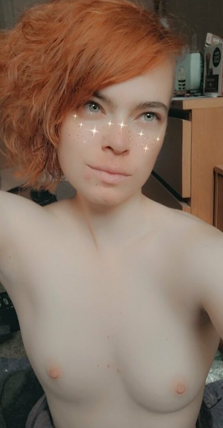 naughtylittlekitten93 写真集