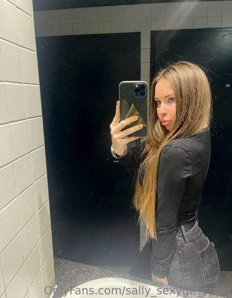 sally sexygir spott 裸のポルノスター 写真