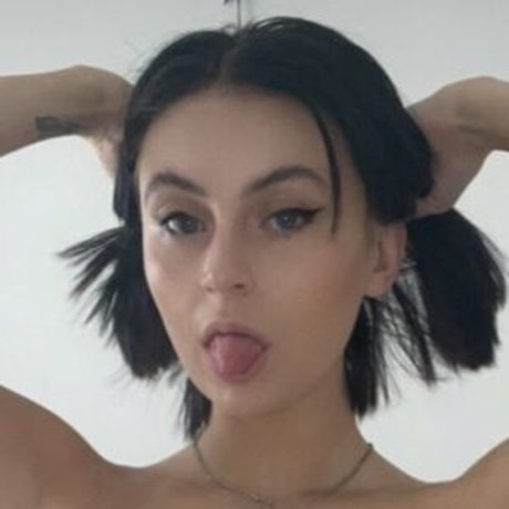 Moreexin ヌードモデル 写真