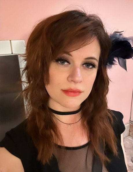 Allie Goertz ポルノスター 無料 画像