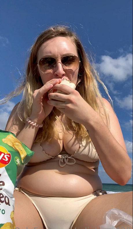 ryliehaze420 ヌードモデル 写真