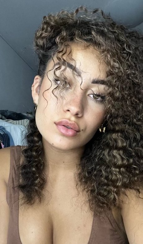 Marina Rivers アートスター 写真