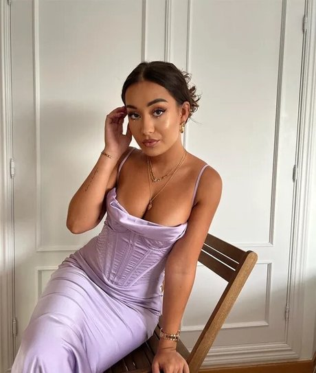 Marina Rivers ヌードモデル アーカイブ