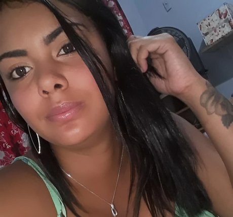 Evelim Alves 素敵なモデル 写真