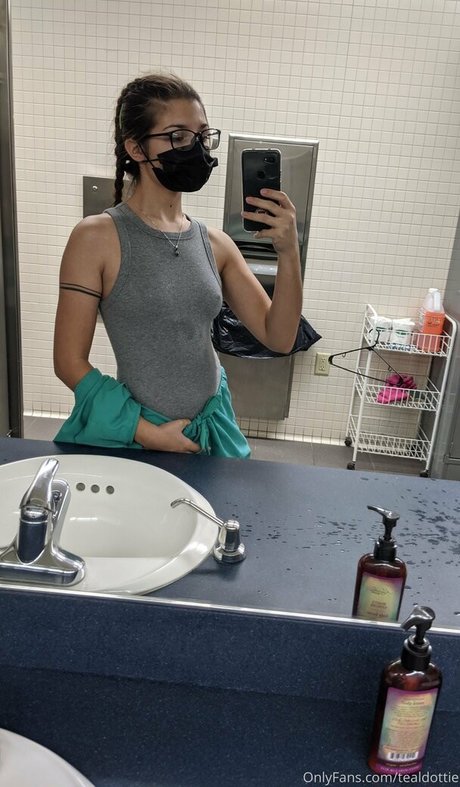 ボディビルダーヌードオンリーファンズ 無料 ギャラリー