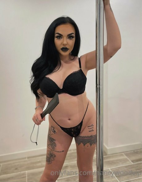 メイクアップアーティストオンリーファンズ xxx 写真