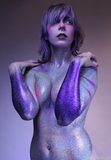 ぽっちゃりラテン系ティーンオンリーファンズ ホットxxx 画像