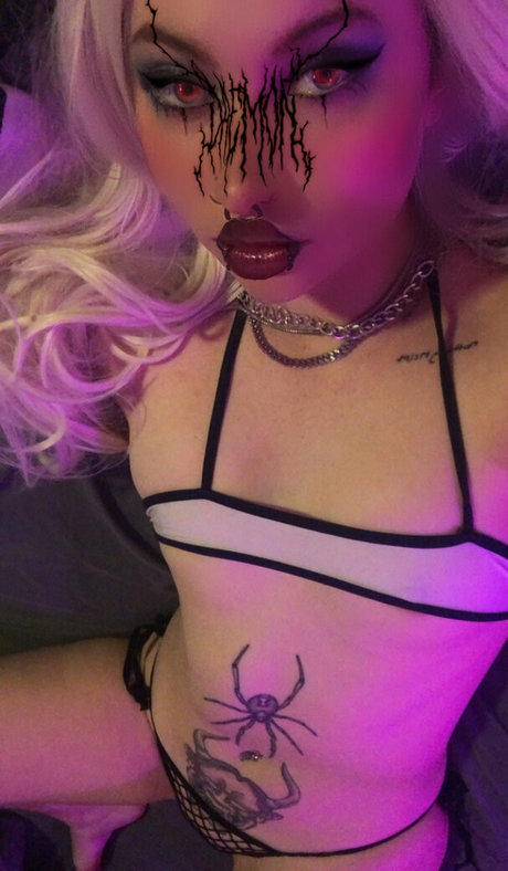 レズビアンマッサージオンリーファンズ アート裸 アーカイブ