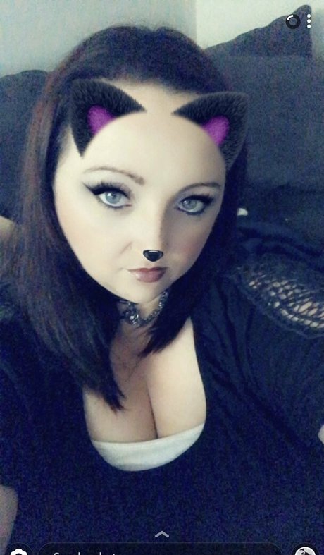 教室オンリーファン ヌード 写真