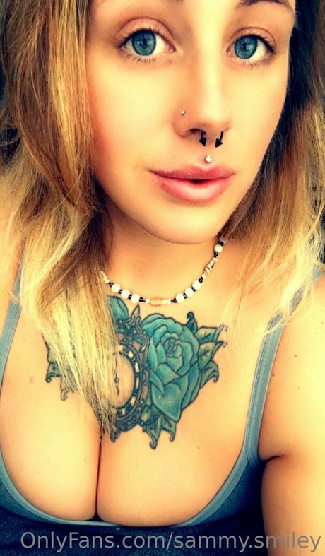 コスプレオナニーオンリーファンズ トップ 写真