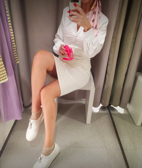 Noa Damari ポルノスター ギャラリー