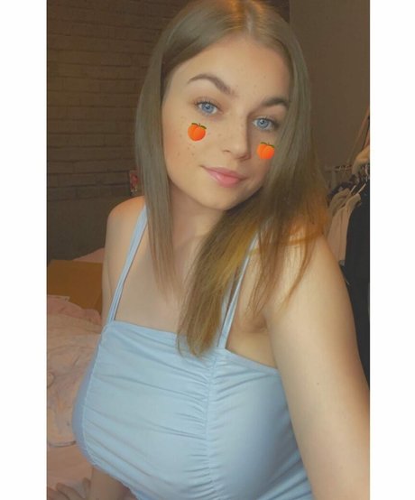 Chloe Louise Thomas 高品質のポルノスター 画像