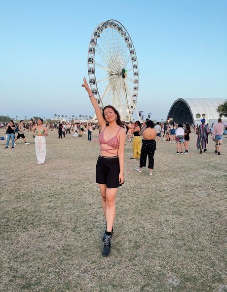 Emily Wang ポルノスター 可愛い ギャラリー