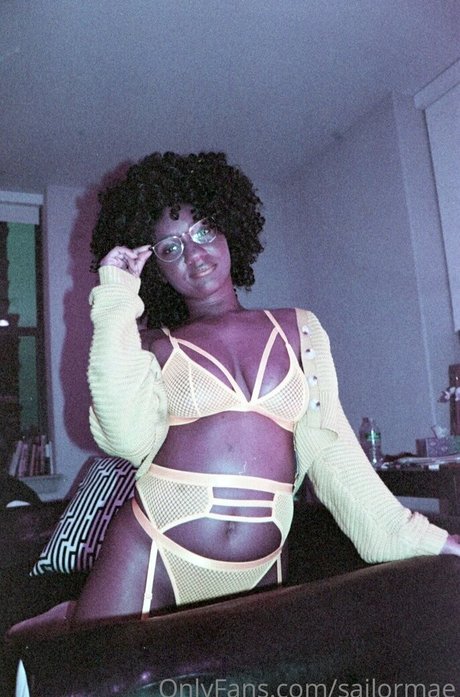 コスプレ フェムボーイ オンリーファンズ セクシーヌード 写真