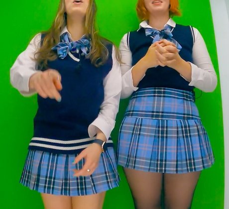 足の動画 オンリーファンズ セクシー裸 ギャラリー