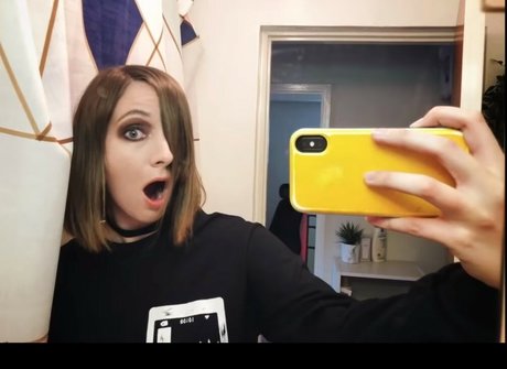 イギリスのおばあちゃんオンリーファンズ 無料 画像