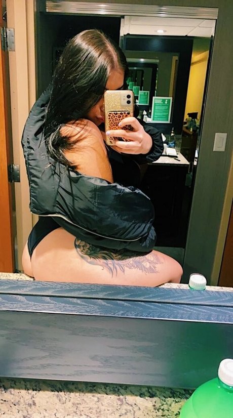 Isabelle Maltais ポルノスター ベスト 画像