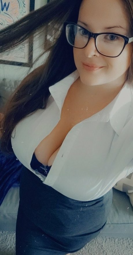 大きなお尻の黒人オンリーファンズ エロチック 写真