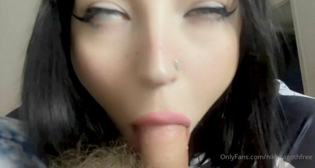 nikkitagothfree xxxスター 写真