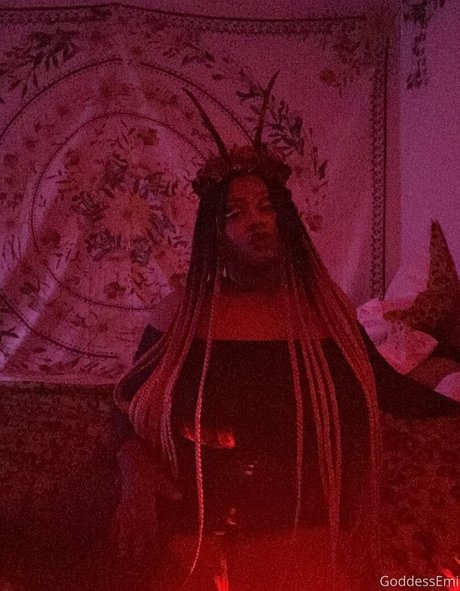 妻のアナルオンリーファンズ アートヌード 写真