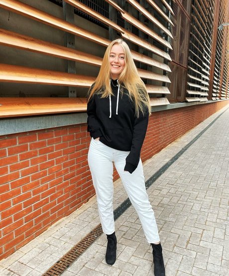 POVオンリーファン エロチック ギャラリー