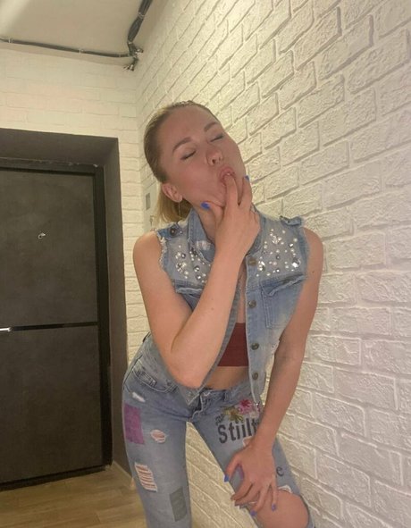 alina my アート女優 画像