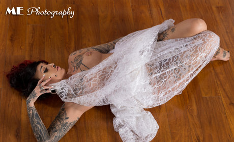 angelvicious xxxスター 写真