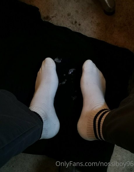 nossiboy96 ポルノスター セクシー 写真