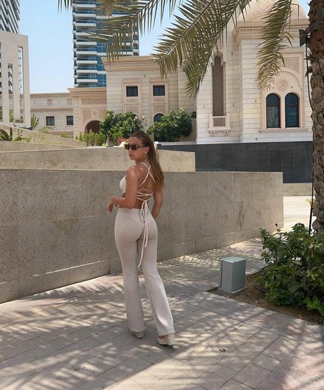 Jersey Werner ヌードスター 写真