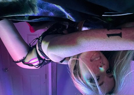 redheadbarbiedoll ポルノ女優 写真