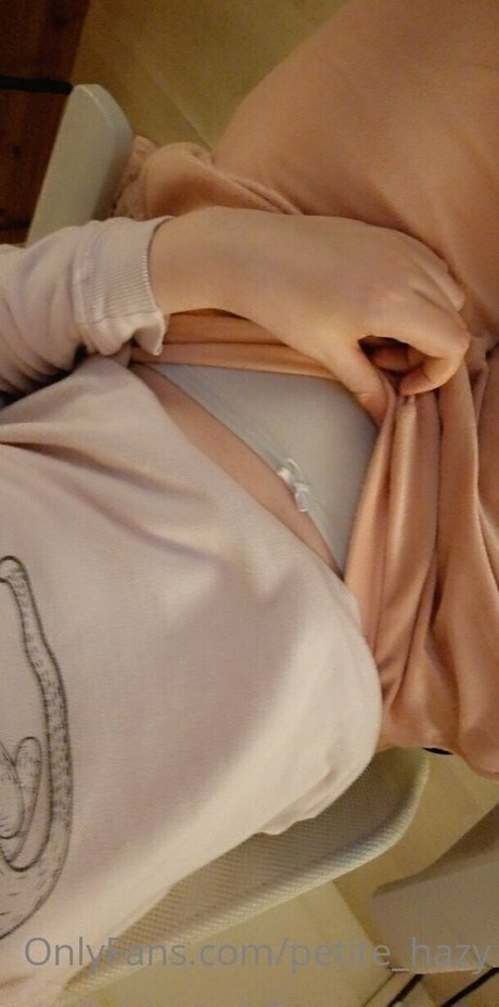 巨乳ランジェリーオンリーファンズ アートヌード 画像