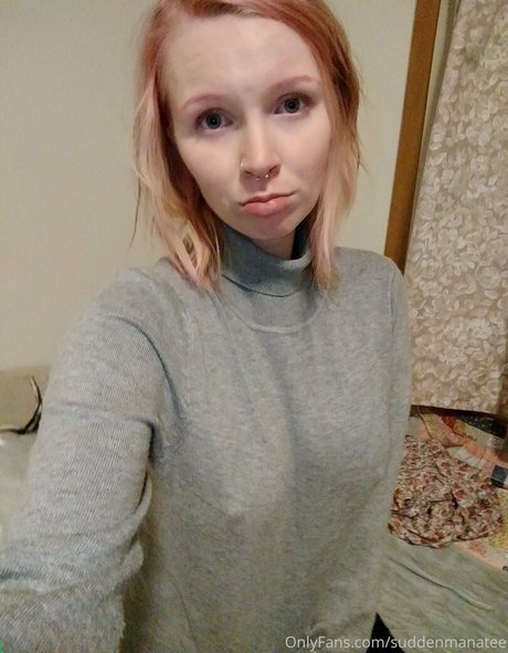 suddenmanatee 高品質モデル 写真