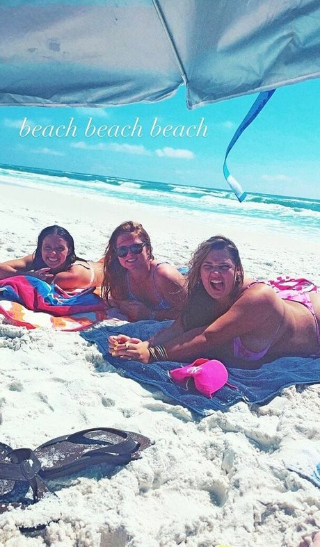 黒檀の熟女オンリーファンズ HD アーカイブ