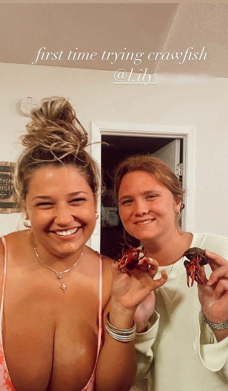 ランジェリーファックオンリーファンズ セクシーヌード 写真