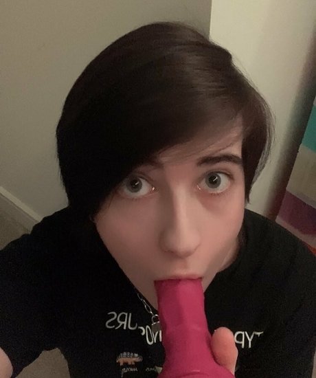 vampbussy ヌードのポルノスター 写真