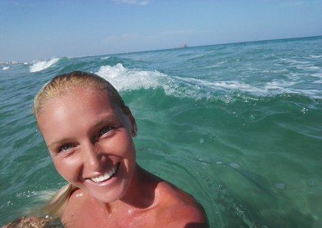 ぽっちゃりラテン系オンリーファンズ 可愛い 画像