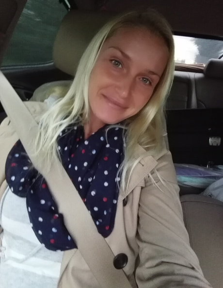 レズビアンマッサージオンリーファンズ 美しいヌード 画像