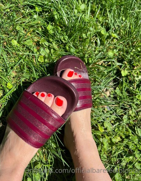 officialbarefeetblonde 写真集