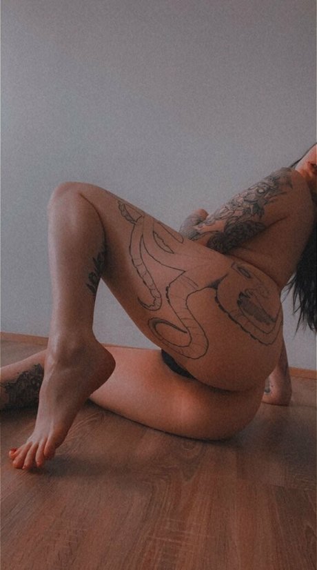 アラブ人妻オンリーファンズ ホットポルノ 画像