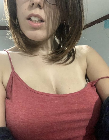 lolitakiwis ポルノ女優 写真