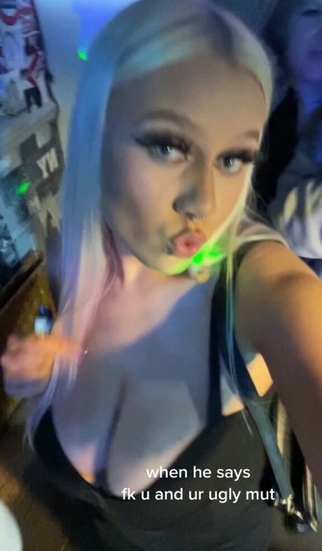 Emma H 無料モデル 写真