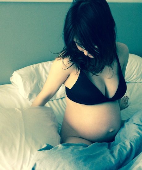 Carice Van Houten セックスポルノスター 写真