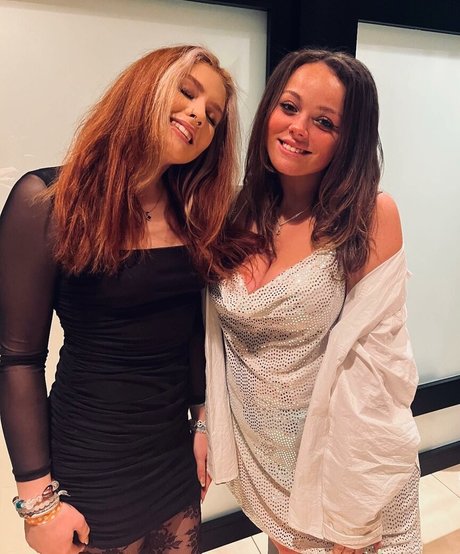 Hannah B ポルノスター 写真