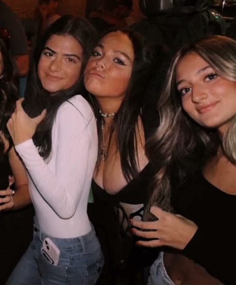 Hannah B 裸の女優 アーカイブ