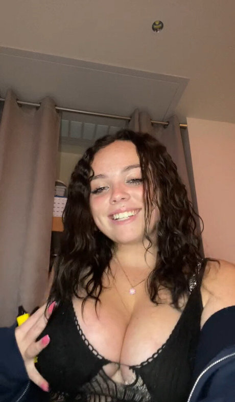 Hannah B ホットモデル アーカイブ