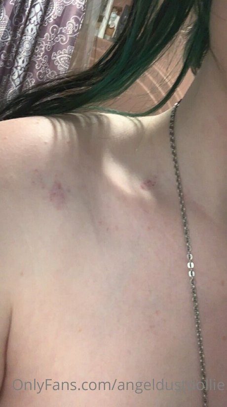 angeldustdollie ホットなモデル 画像