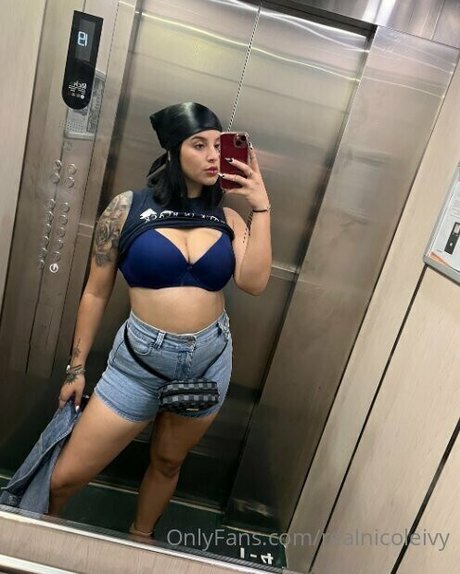 realnicoleivy 美しいスター 画像